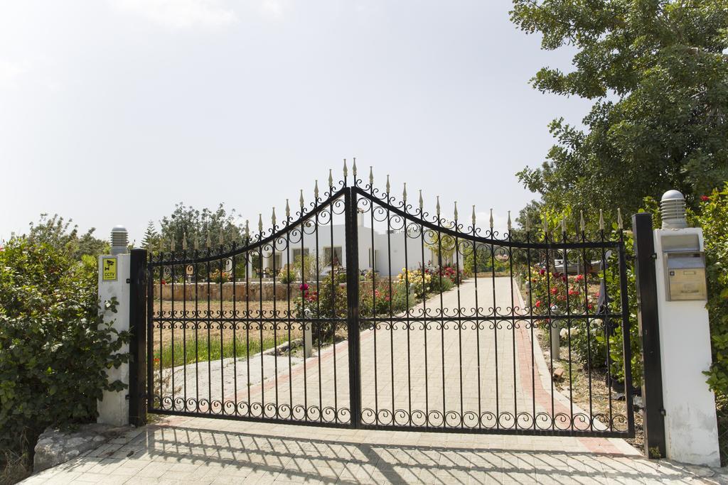 Eliofos Luxury Villa Polis Exterior foto