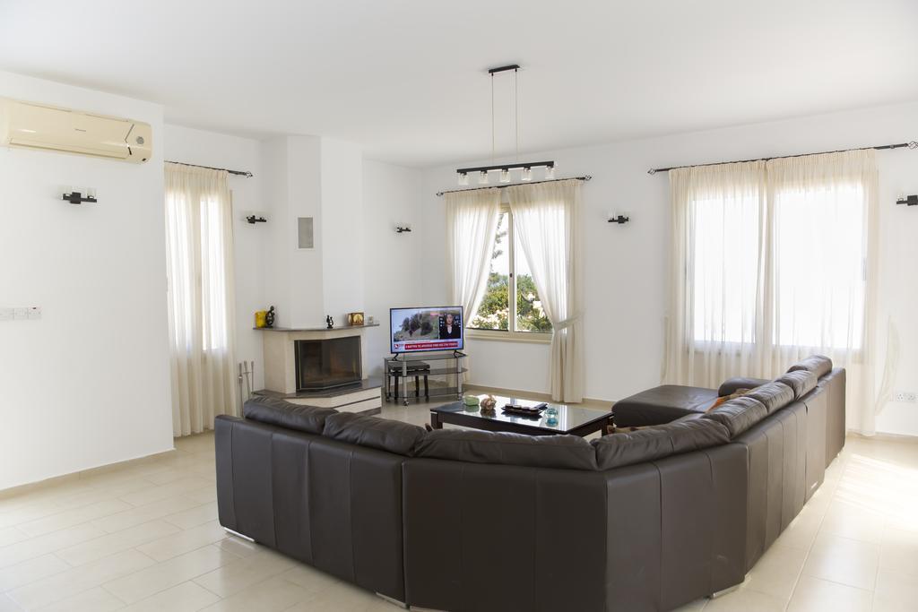 Eliofos Luxury Villa Polis Exterior foto